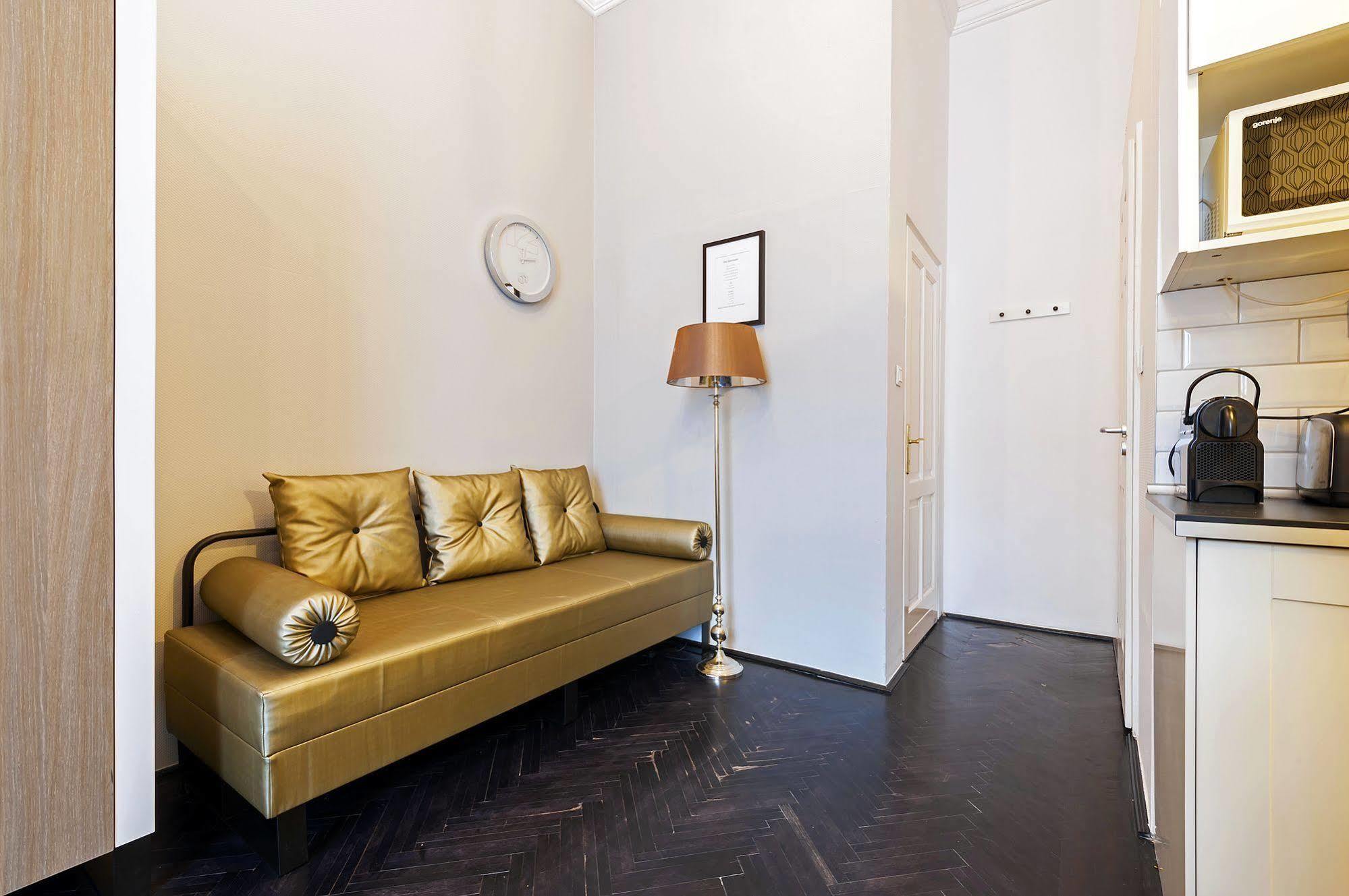 Play Apartments Budapeste Exterior foto